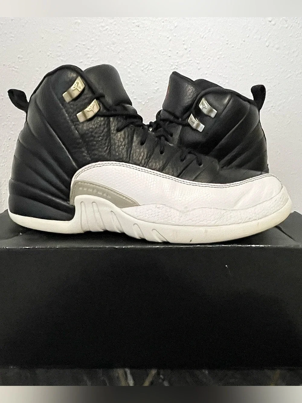 Air Jordan Retro 12 PlayOff Size 7Y